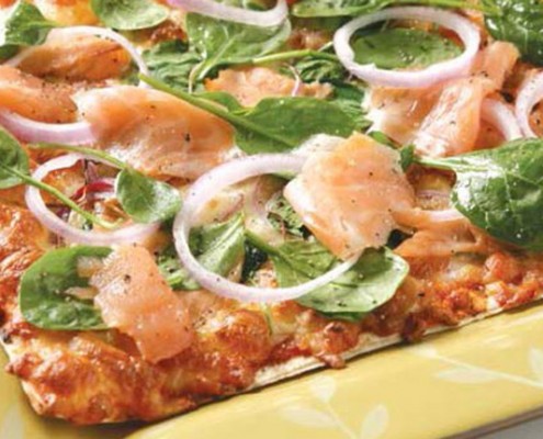 Smoked-salmon-and spinach-pizza-with-mountain-bread-base