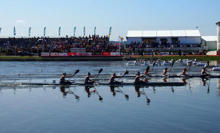 danielle-currie-U23-final-2015 finishing-line-final-A-U23-World-Champs-Canoe-Racing-Portugal-2015